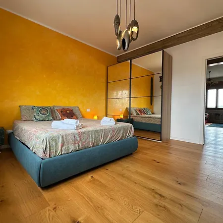 Venezia-mestre Train Station Relax *